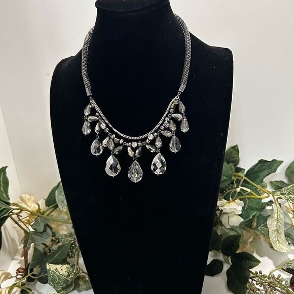 Vera Wang Costume Necklace 15" Gun Metal Finish Drop AB Crystal Mesh Chain - Picture 5 of 7